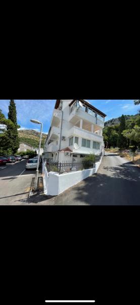 Гостиница Apartments Sveti Stefan-Marko  Свети-Стефан